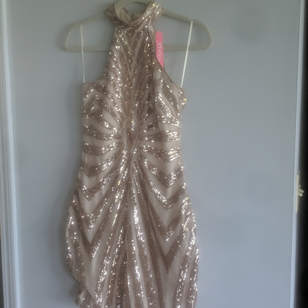 Xataren High Neck Bodycon Dress